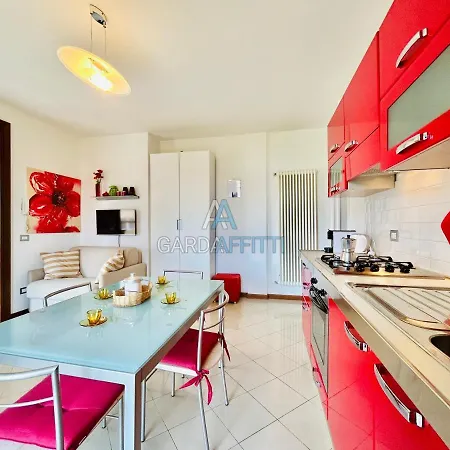 Apartment Lasirmioncina - A 2 Minuti A Piedi Dal